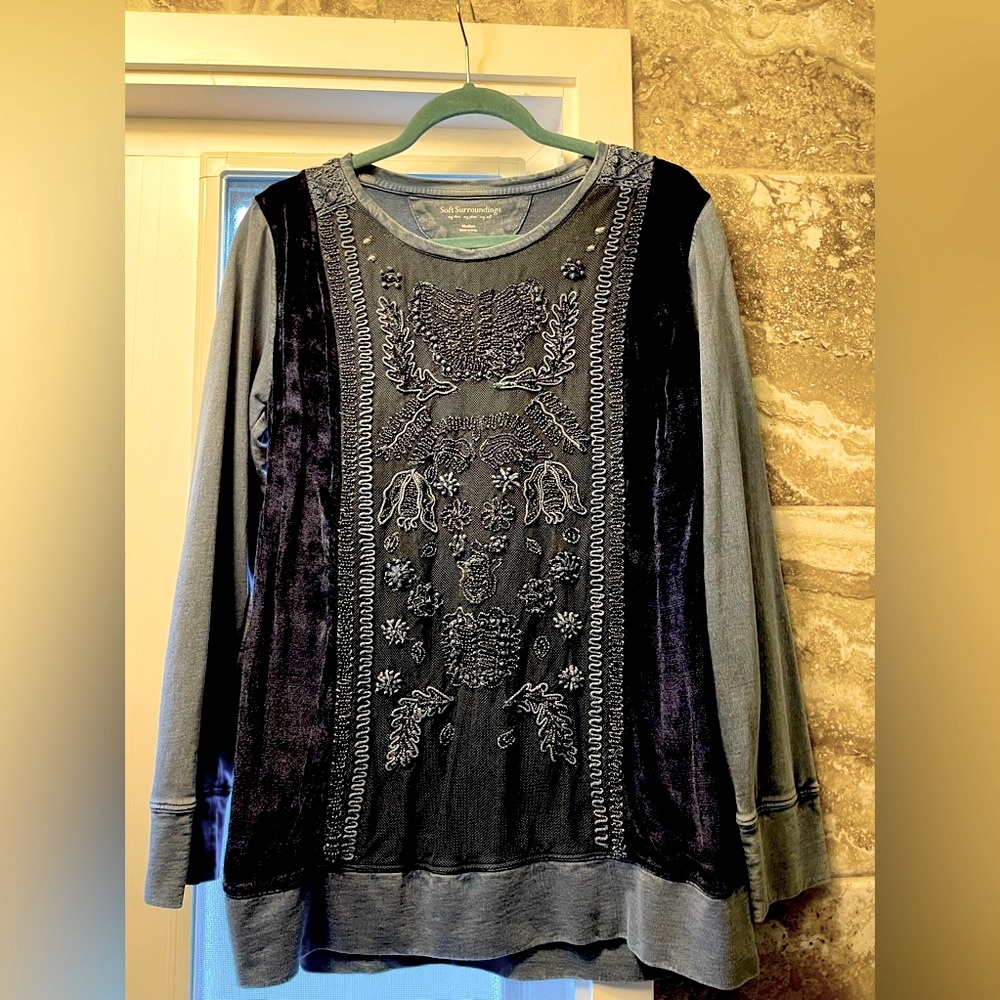 Soft surroundings embroiled blue cotton tunic.
